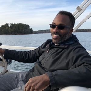 Meet your Posher, Lex